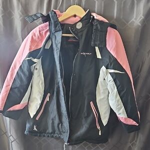ZeroXposur Kids Puffer Jacket in Black and Pink. Size 10/12
